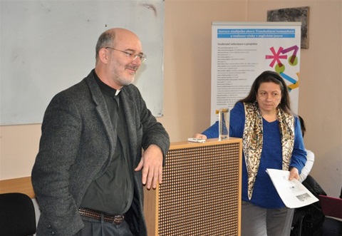 Profesor Sherwin v Hradci Králové