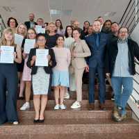 Mám nové absolventy – sedm nových bakalářů a čtyři magistry