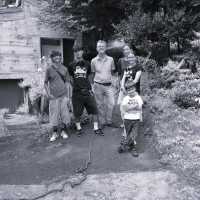 Mluvící kameny aneb cesta ke kořenům propojené Evropy – Dobrodružné putování Františka Burdy s rodinou po Francii