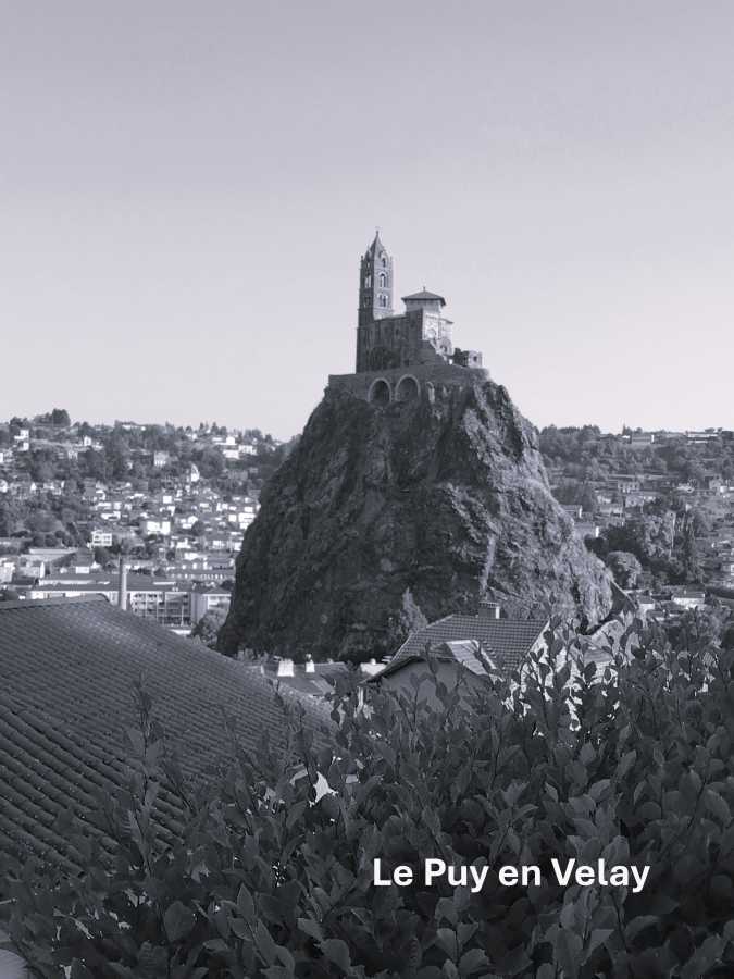 Talking Stones or the Path to the Roots of a Connected Europe – František Burda’s Adventurous Journey with His Family through France