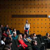  Jako pěst na oko: co skrývá vizuální smog? – report z veřejné diskuze