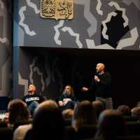  Jako pěst na oko: co skrývá vizuální smog? – report z veřejné diskuze